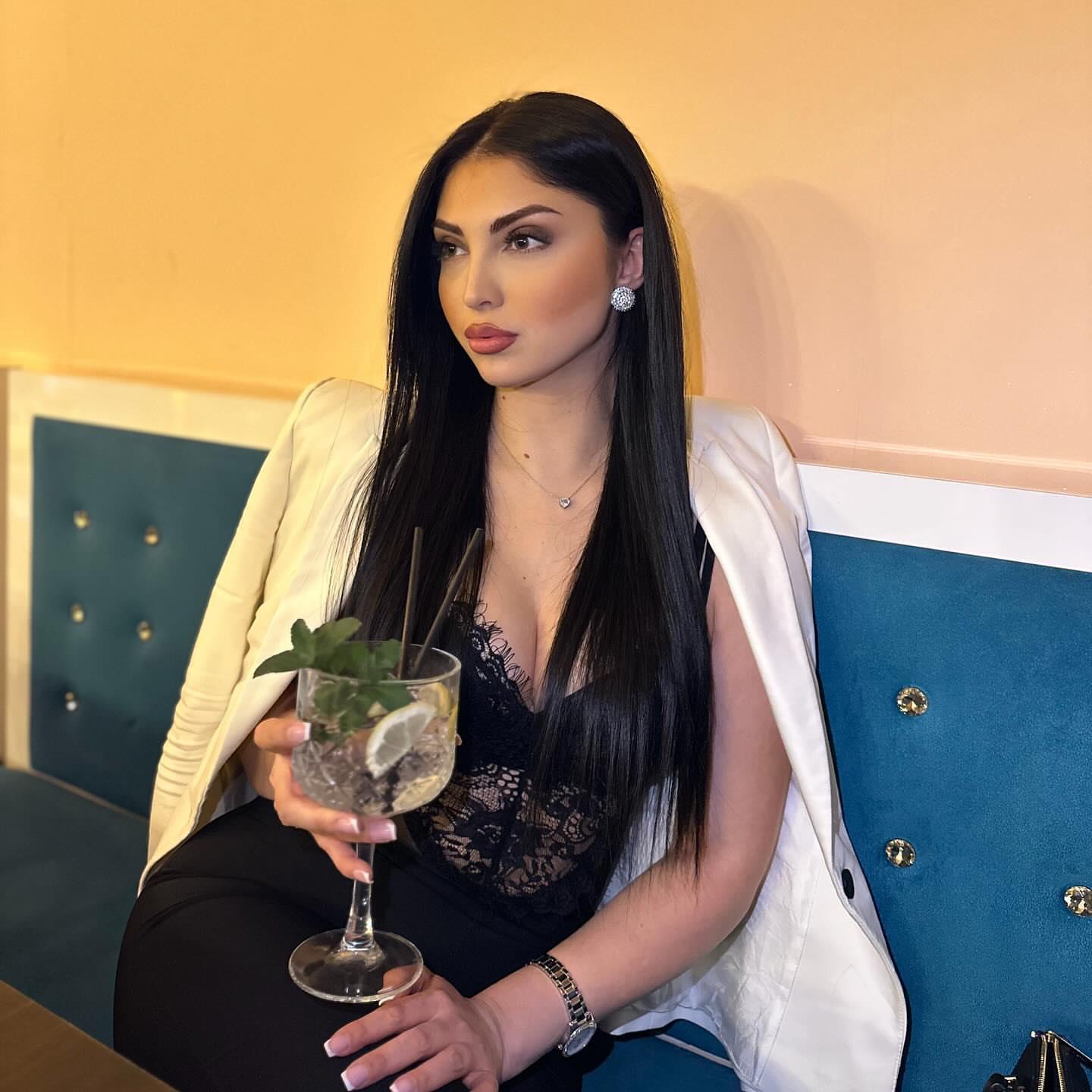 Professional and elegant masseuse in Istanbul